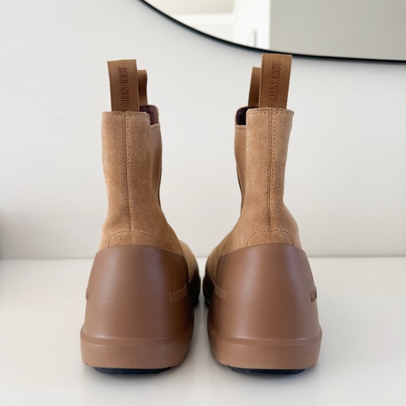 MOON BOOT • Luna Chelsea Suede Boots in Beige - Picture 8 of 15